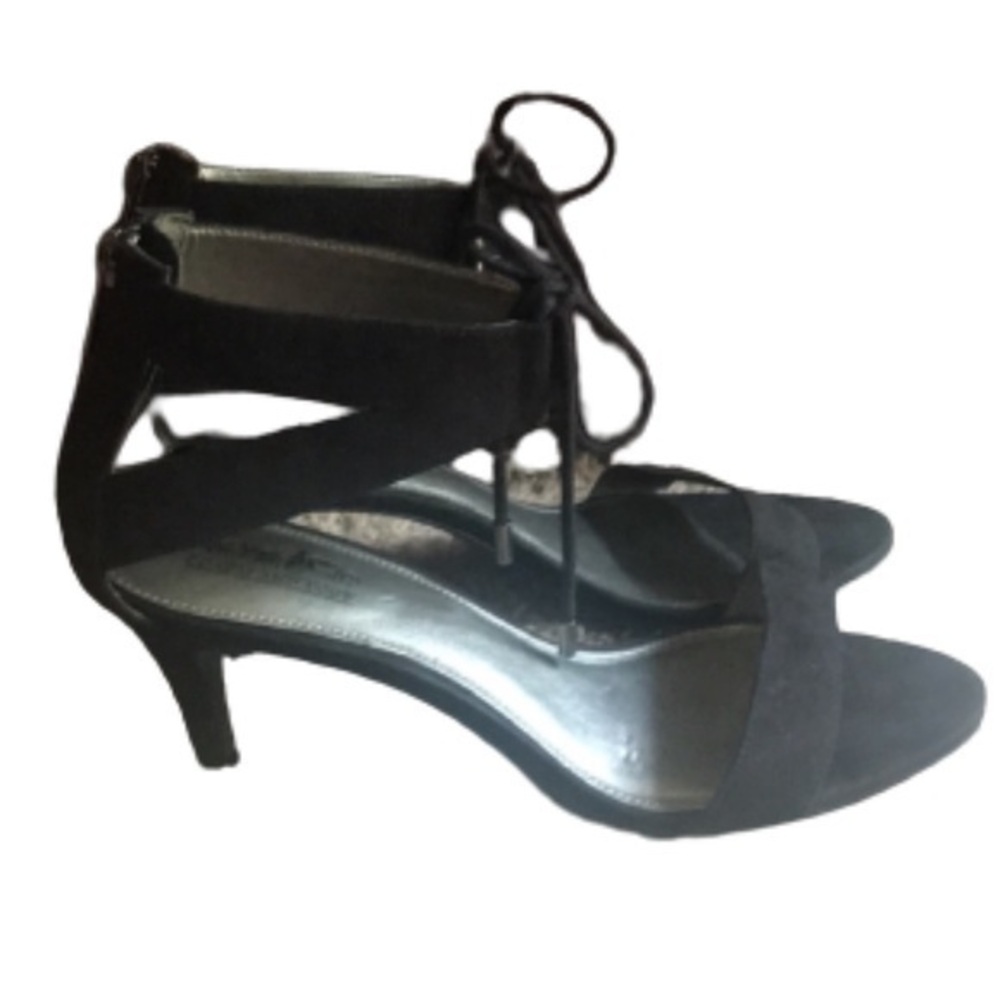 Coach and Four black suede heels size 8